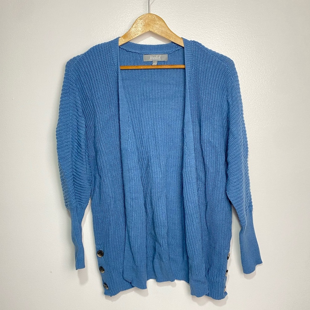 Sweater Size Women’s small